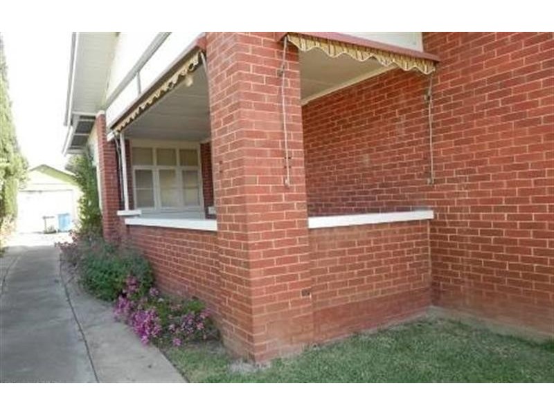 30 Brookong Ave, Wagga Wagga NSW 2650
