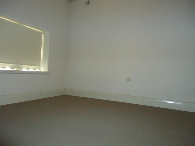 30 Brookong Ave, Wagga Wagga NSW 2650