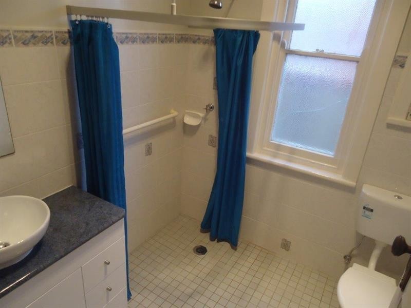 30 Brookong Ave, Wagga Wagga NSW 2650