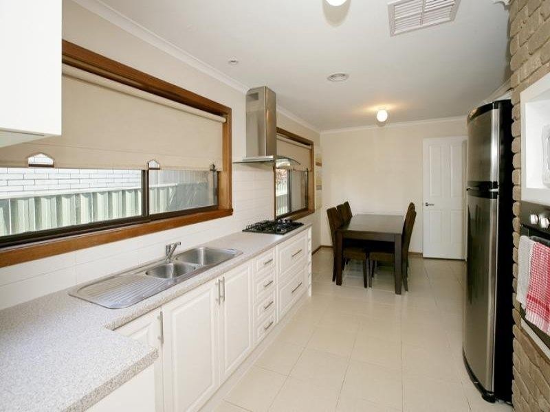 61 Red Hill Rd, Wagga Wagga NSW 2650