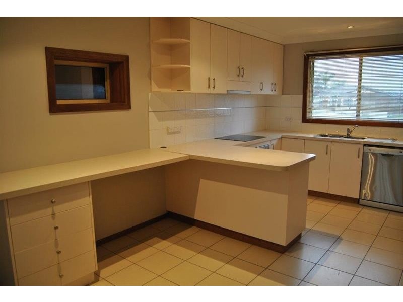 83 Dalman  Pkwy, Wagga Wagga NSW 2650