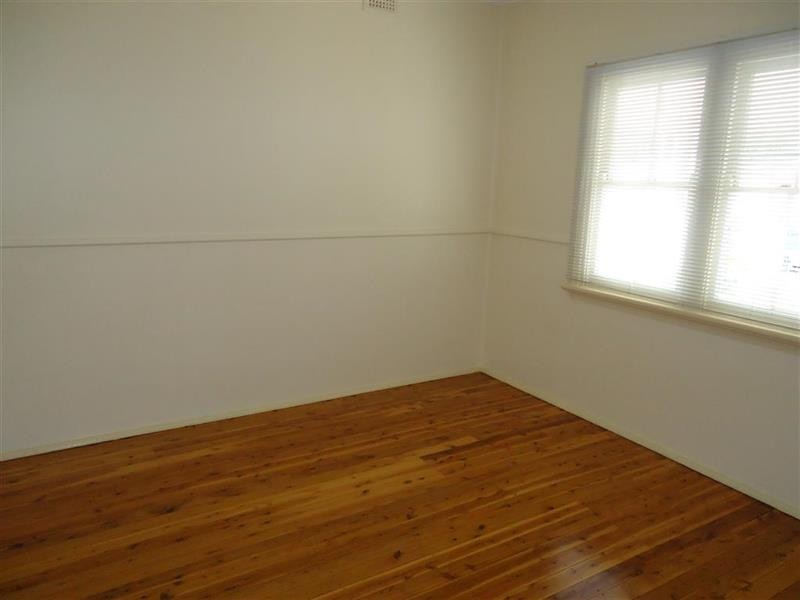 22 Bolton St, Wagga Wagga NSW 2650