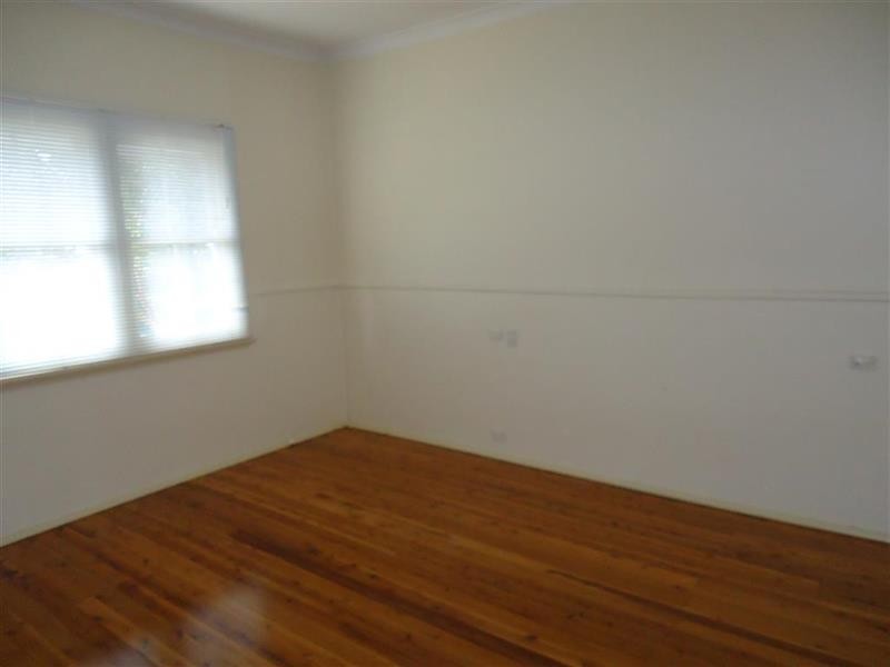 22 Bolton St, Wagga Wagga NSW 2650