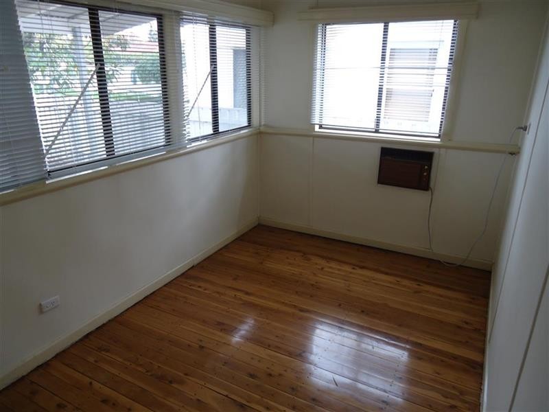 22 Bolton St, Wagga Wagga NSW 2650