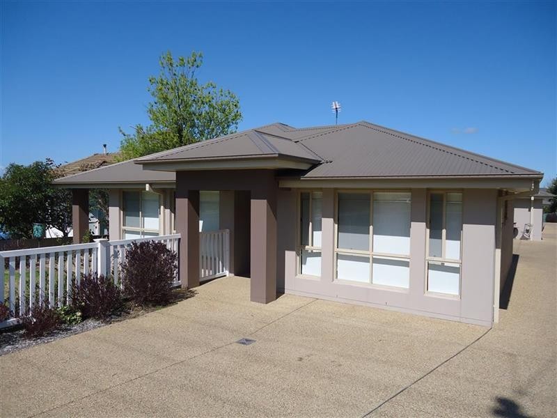 1/64 Stanley  St, Wagga Wagga NSW 2650