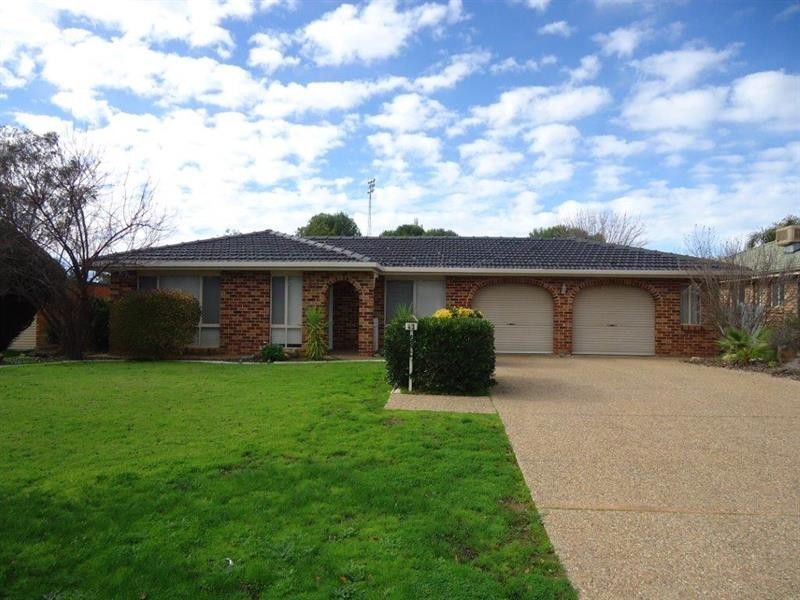 43 Nardoo  St, Wagga Wagga NSW 2650