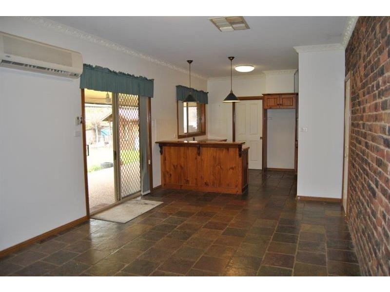 12 Matheson Pl, Wagga Wagga NSW 2650