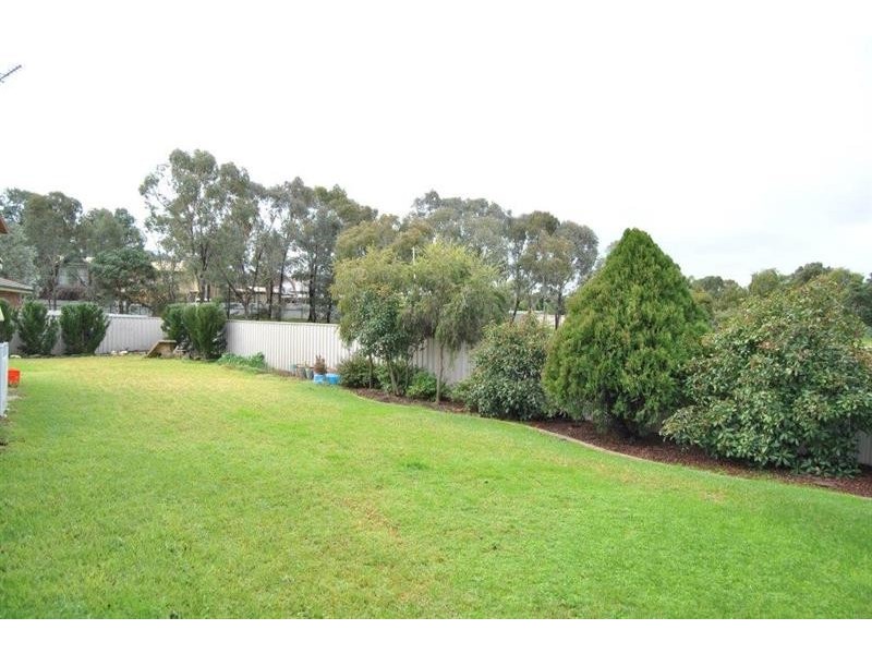 12 Matheson Pl, Wagga Wagga NSW 2650