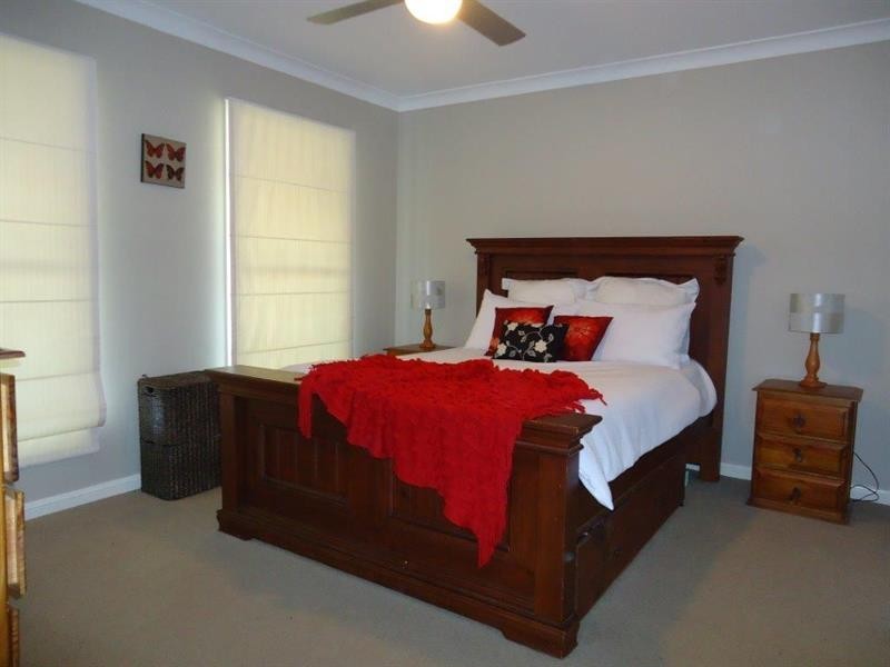 18 Wellington Ave, Wagga Wagga NSW 2650