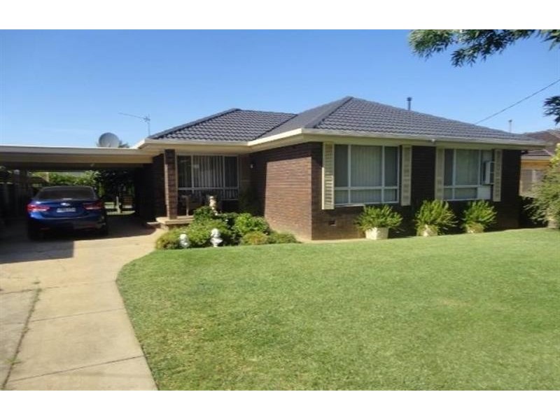 22 Huthwaite  St, Wagga Wagga NSW 2650