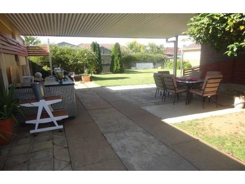 22 Huthwaite  St, Wagga Wagga NSW 2650
