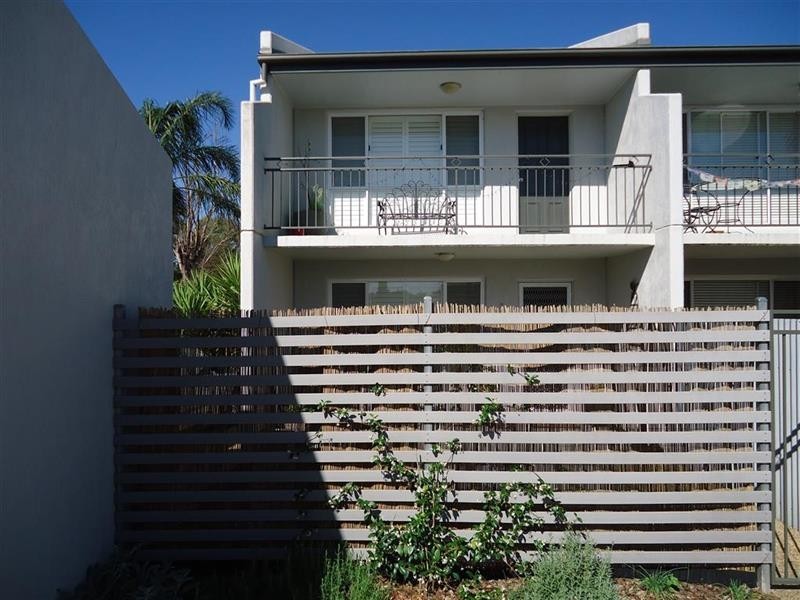 7/65 Crampton St, Wagga Wagga NSW 2650