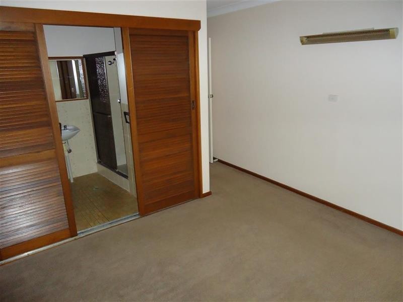 4/4-6 Thorne  St, Wagga Wagga NSW 2650