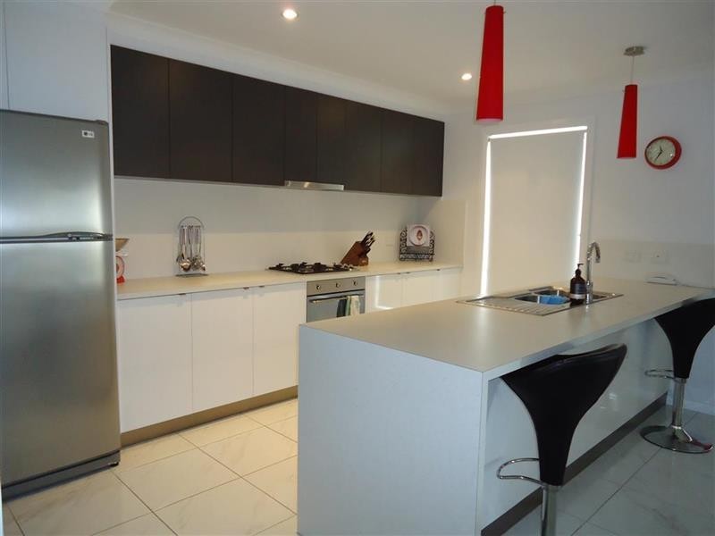 33 Clifton St, Bourkelands NSW 2650