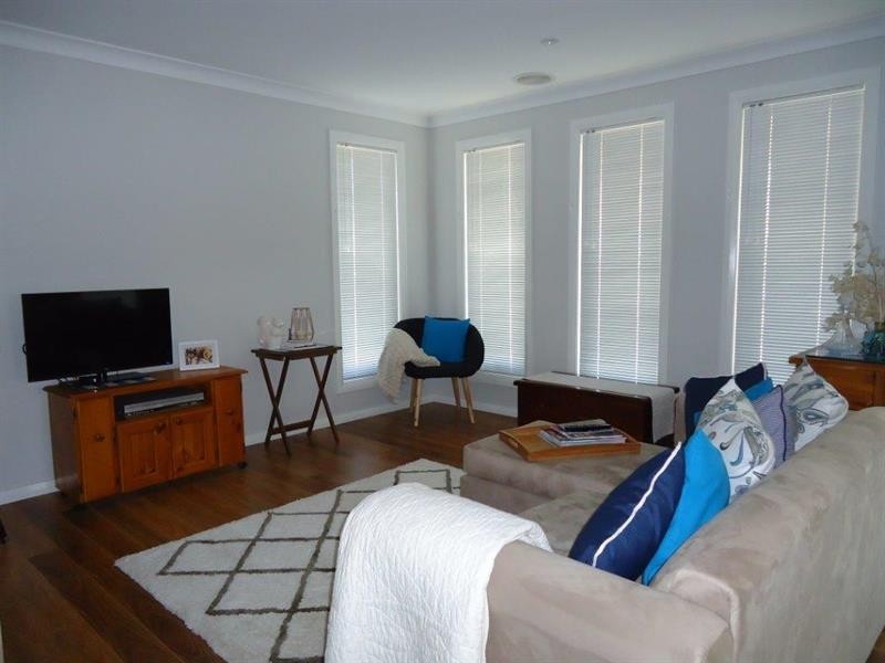 11 Paradise Dr, Gobbagombalin NSW 2650