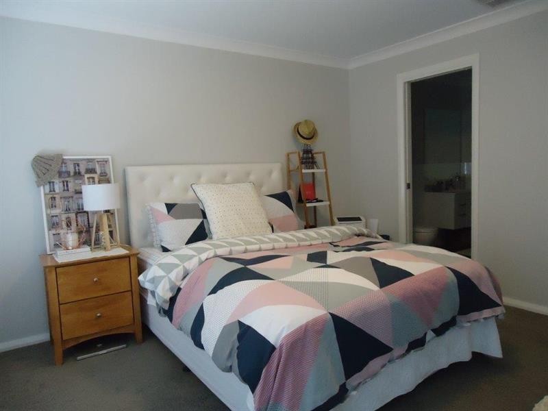 11 Paradise Dr, Gobbagombalin NSW 2650