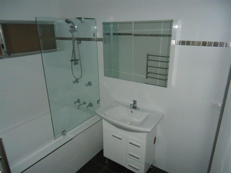 6/5 Karen St, Tolland NSW 2650