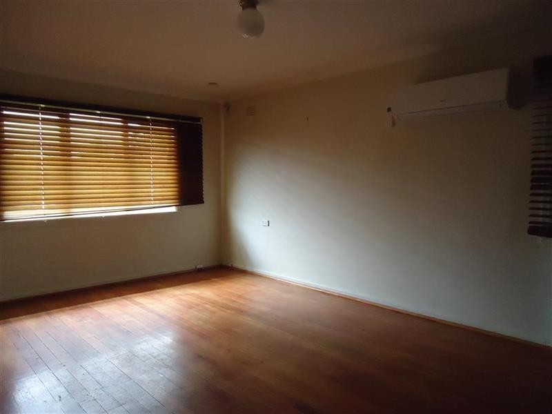 32 Jack Ave, Mount Austin NSW 2650