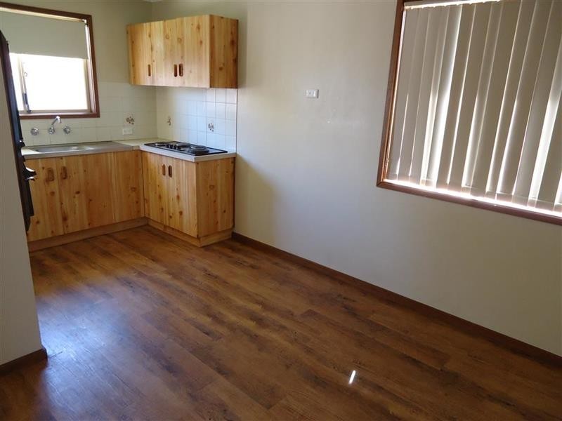 9 Gunyah Pl, Glenfield Park NSW 2650