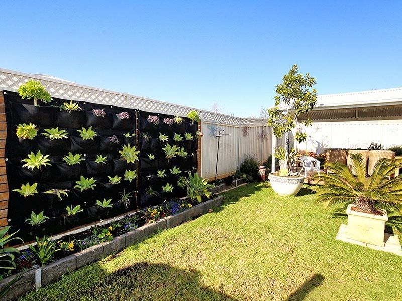 8 Marylands Way, Bourkelands NSW 2650