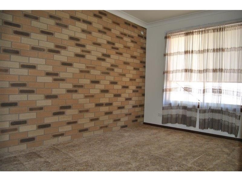 4/6 Bulolo St, Ashmont NSW 2650