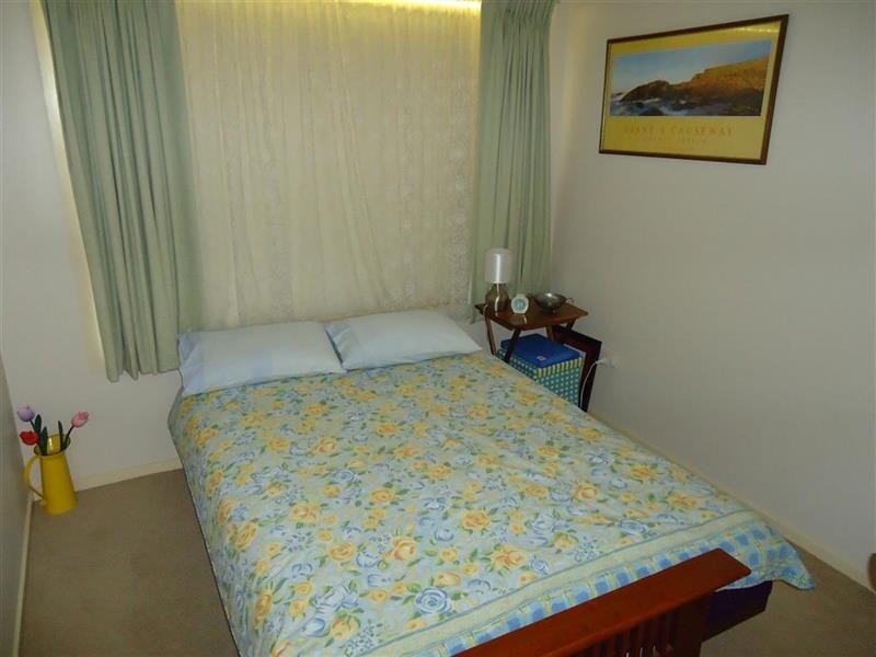 4 Kimba  Dr, Glenfield Park NSW 2650
