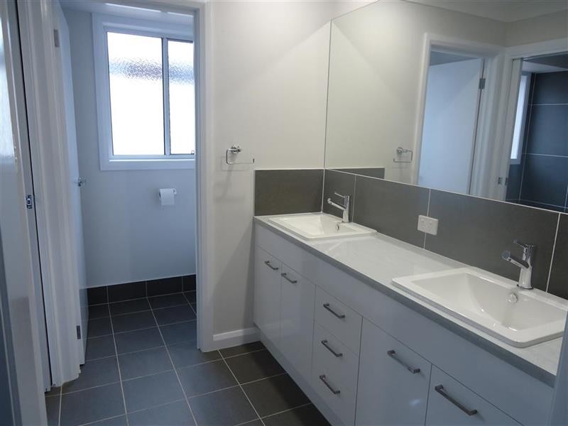 29 Alma Cres, Estella NSW 2650