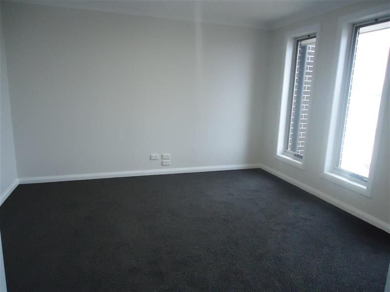 29 Alma Cres, Estella NSW 2650