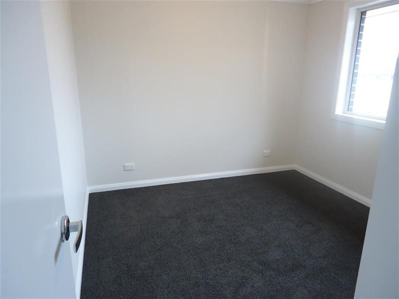 29 Alma Cres, Estella NSW 2650
