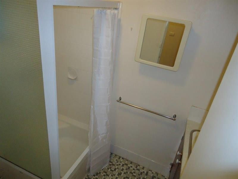 1/2 Fairbairn Cres, Kooringal NSW 2650