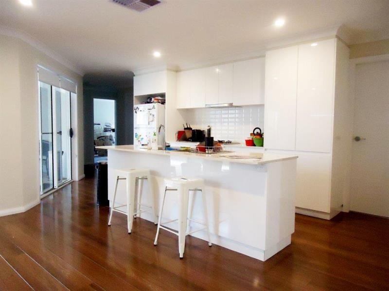 2/12 Trumper Cres, Boorooma NSW 2650