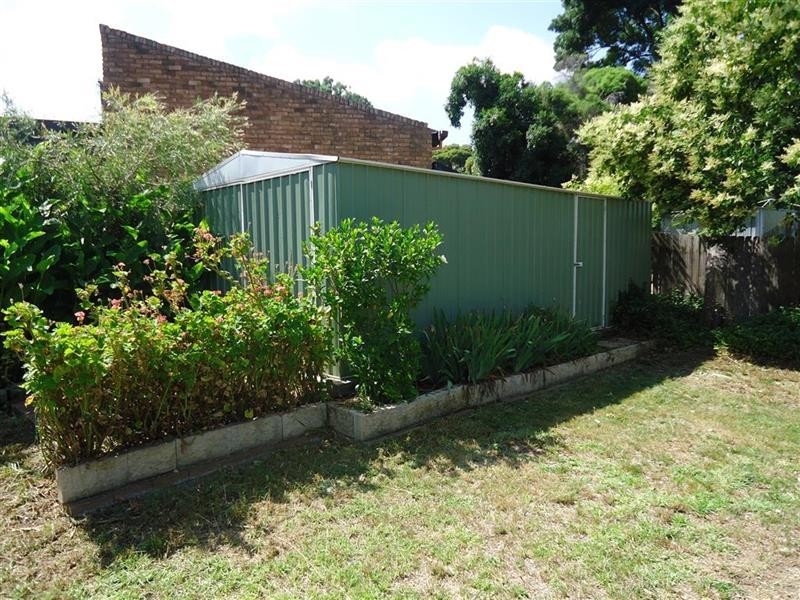 25 Kilpatrick St, Kooringal NSW 2650