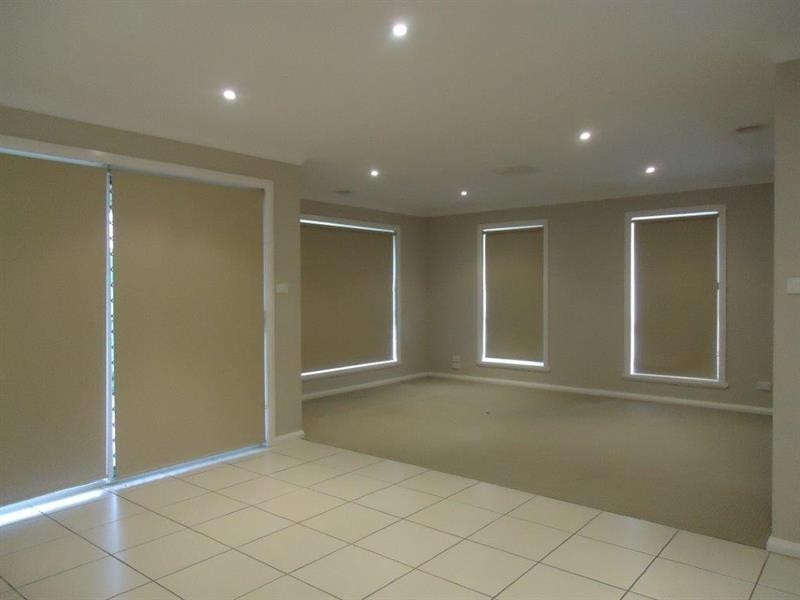 2/8 Osterley St, Bourkelands NSW 2650