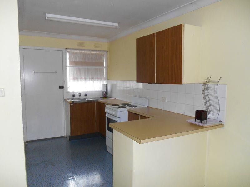 7/87 Raye  St, Tolland NSW 2650