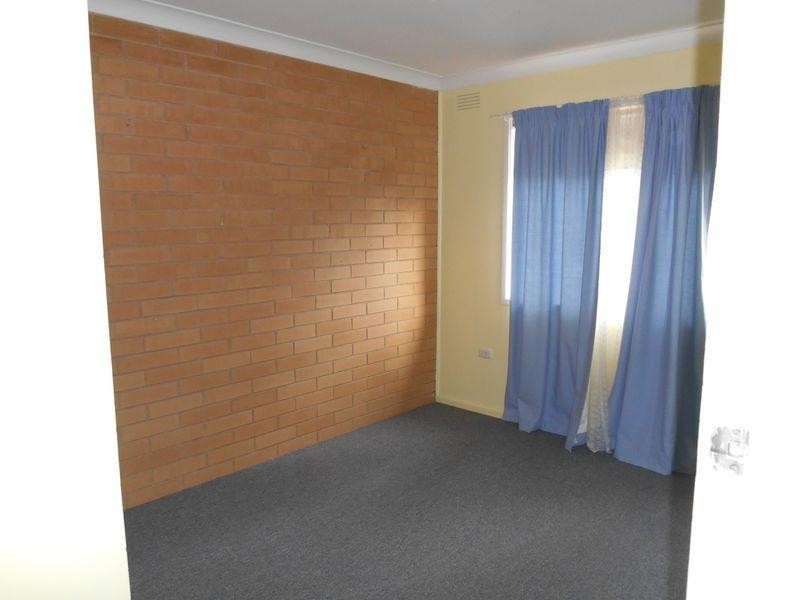 7/87 Raye  St, Tolland NSW 2650