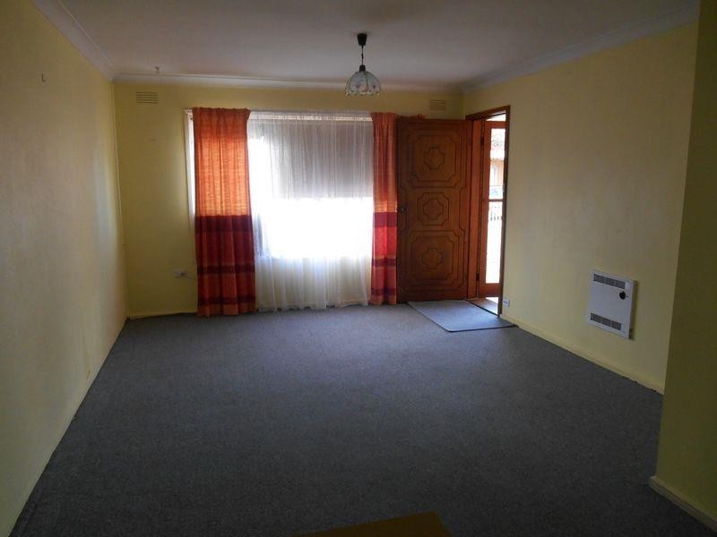 7/87 Raye  St, Tolland NSW 2650