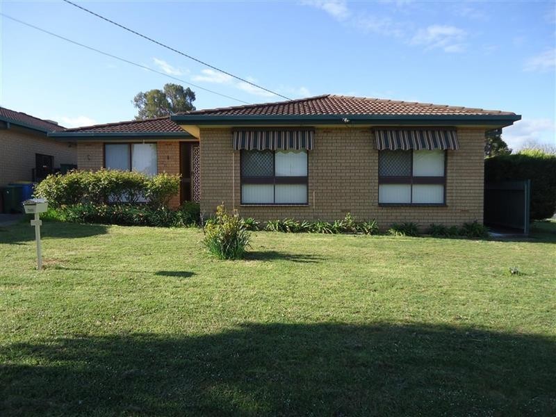 20 Merinda  Cres, Kooringal NSW 2650