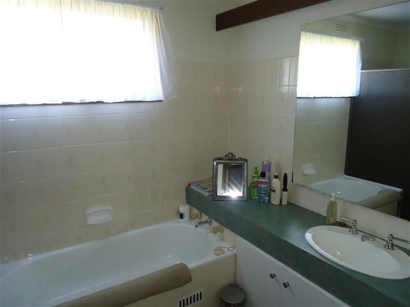 20 Merinda  Cres, Kooringal NSW 2650