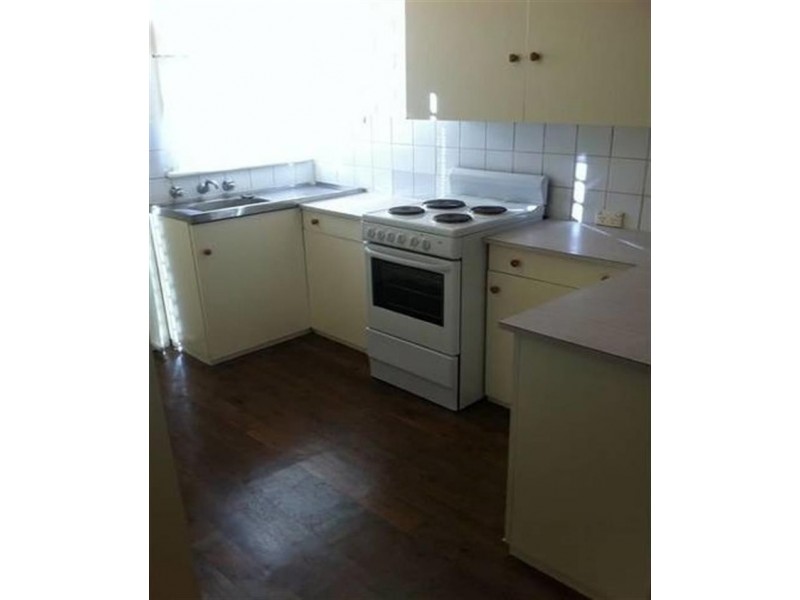 1/8 Nordlingen  Dr, Wagga Wagga NSW 2650