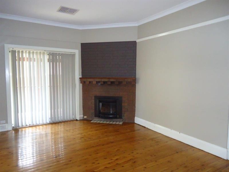 186 Gurwood  St, Wagga Wagga NSW 2650