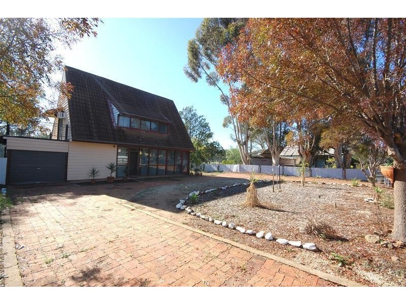 2366 Sturt Hwy, Collingullie NSW 2650