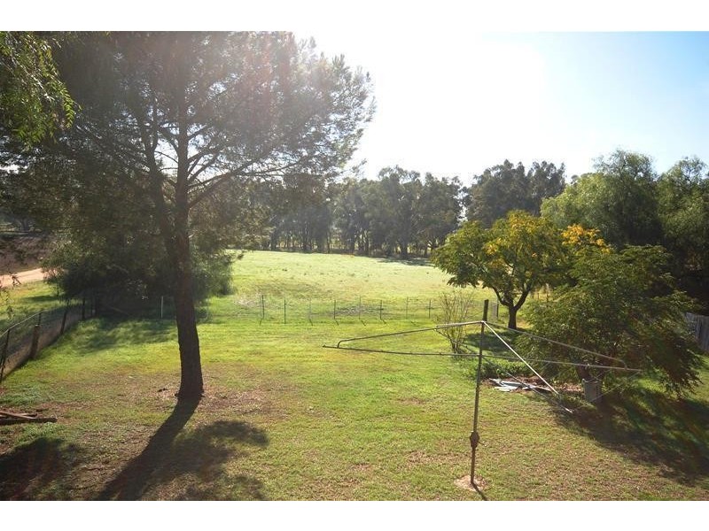 2366 Sturt Hwy, Collingullie NSW 2650