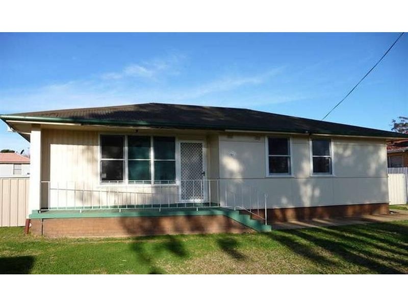 145 Bourke  St, Mount Austin NSW 2650