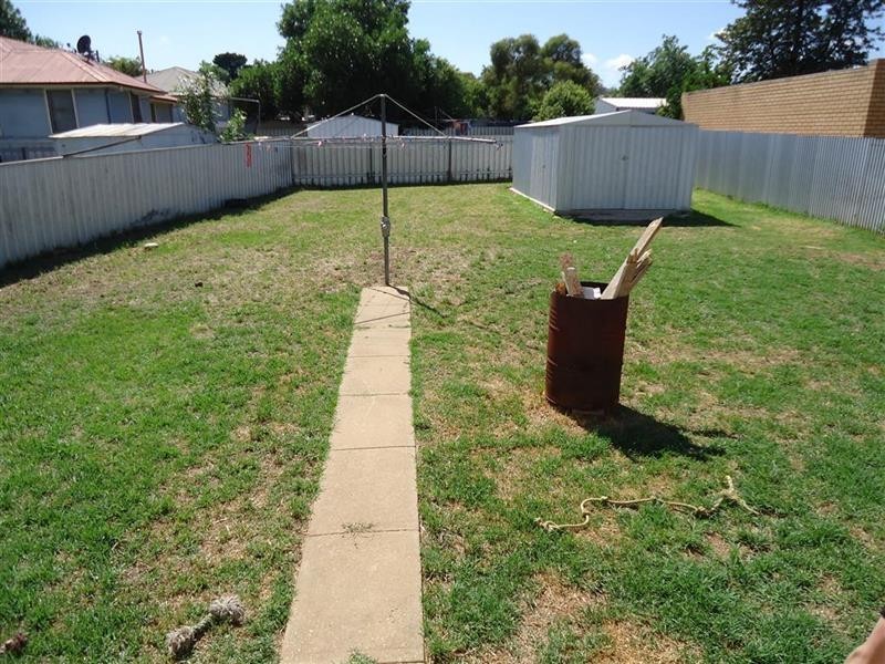 145 Bourke  St, Mount Austin NSW 2650