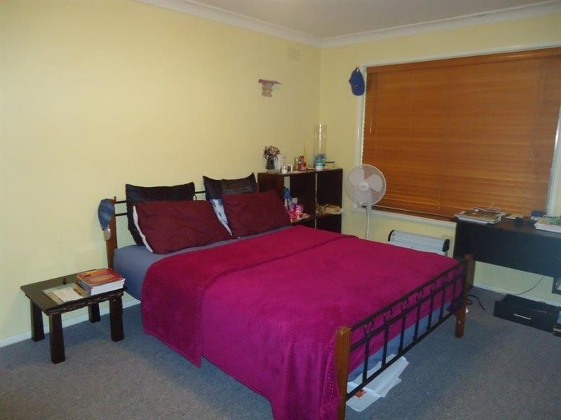 29 Waranga Ave, Mount Austin NSW 2650