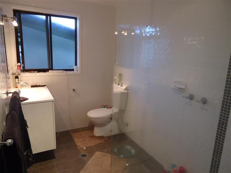 77 Stanley St, Kooringal NSW 2650