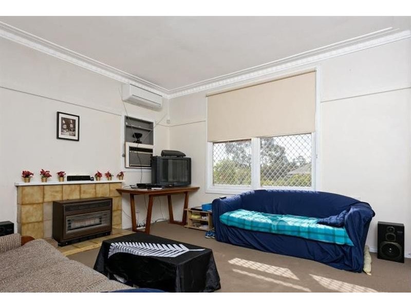 4 Margaret Ave, Mount Austin NSW 2650