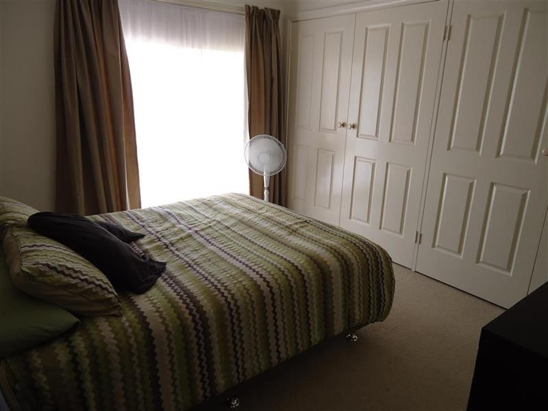 34 Kaldari Cres, Glenfield Park NSW 2650