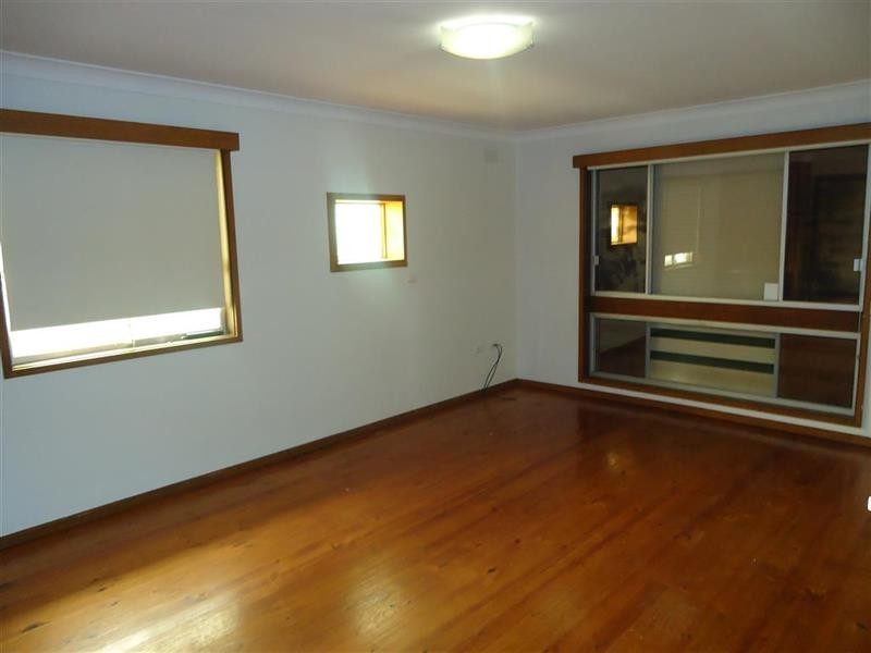 6 Truman  Ave, Tolland NSW 2650