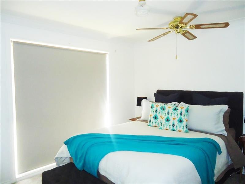 27 Kaldari Cres, Glenfield Park NSW 2650